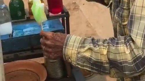 国产冰棍制作过程视频播放,从原料到成品，一探究竟