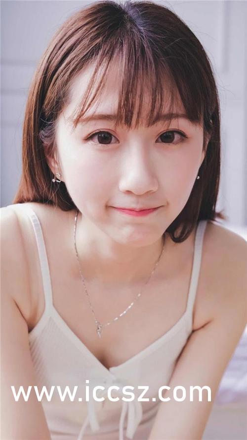 国产美女吃奶捏胸视频,吃奶捏胸视频引发热议